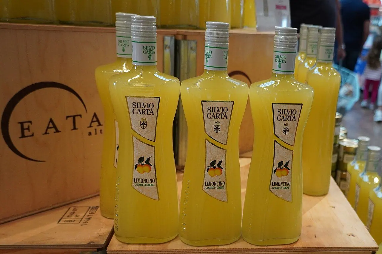 "Limoncino" lemon syrup from Northern Italy, Friuli-Venezia Giulia, Italy