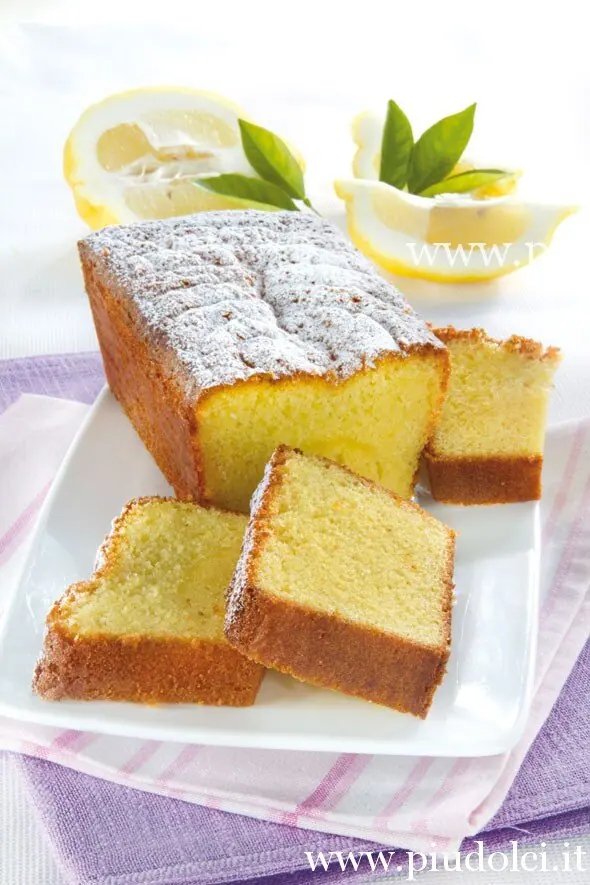 Plum cake delicato al limone e olio d’oliva – senza latticini